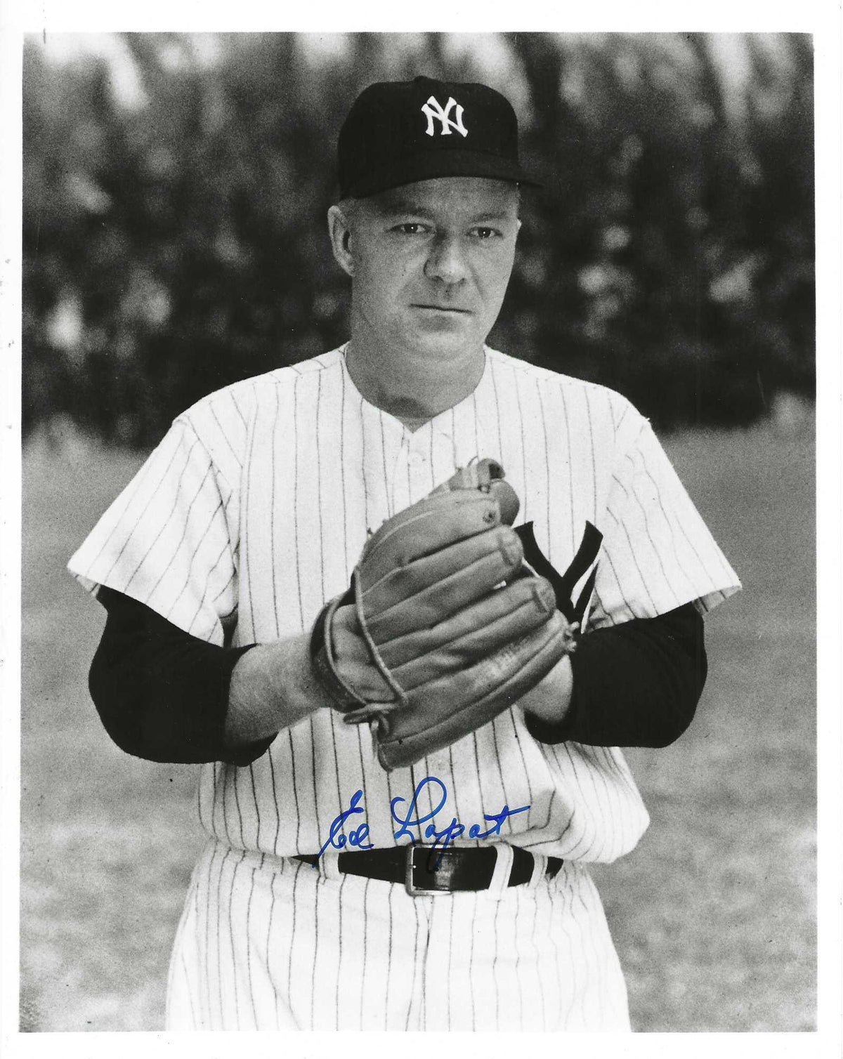 AUTOGRAPHED ED LOPAT 8X10 NEW YORK YANKEES photo