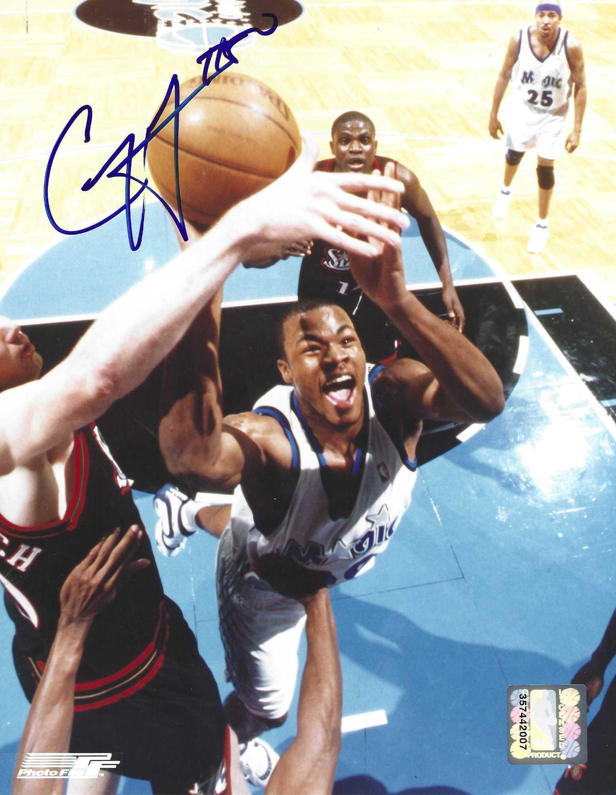 Autographed COREY MAGGETTE 8X10 Orlando Magic Photo