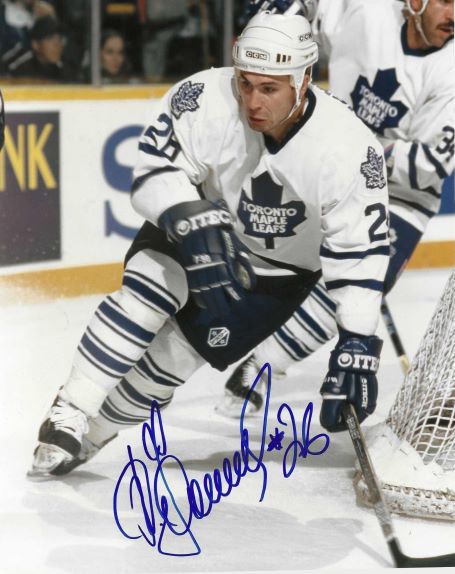 Autographed DMITRY YUSHKEVICH 8x10 Toronto Maple Leafs  photo
