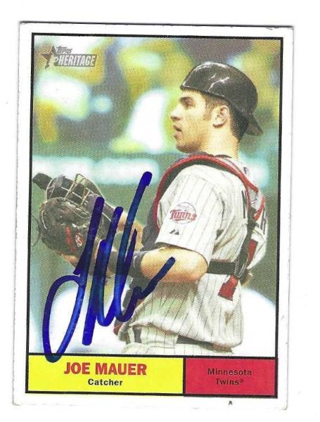 Autographed JOE MAUER Minnesota Twins 2010 Topps Heritage Card #2