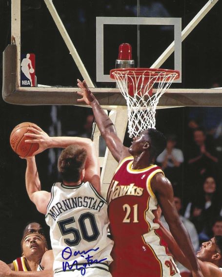Autographed DARREN MORNINGSTAR 8X10 Dallas Mavericks Photo