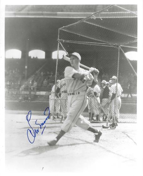 AUTOGRAPHED LES MOSS 8X10 St. Louis Browns Photo