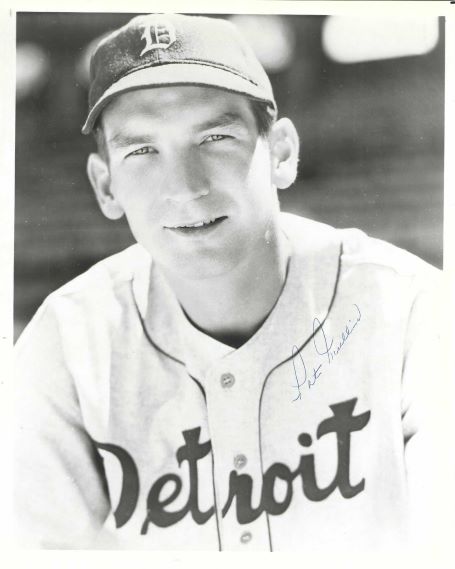 AUTOGRAPHED PAT MULLIN 8X10 Detroit Tigers Photo