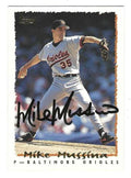 Autographed MIKE MUSSINA Baltimore Orioles 1995 Topps Card