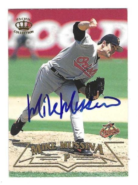 Autographed MIKE MUSSINA Baltimore Orioles 1998 Pacific Crown Card