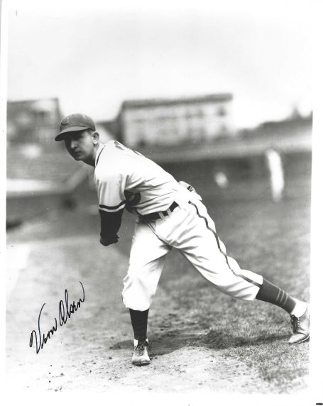 AUTOGRAPHED VERN OLSEN 8X10 Chicago Cubs Photo