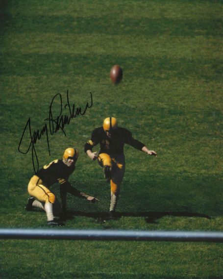 Autographed JERRY REICHOW 8X10 Iowa Hawkeyes Photo