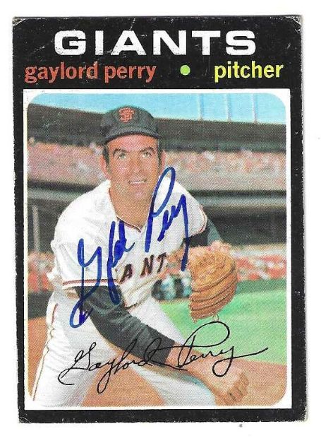 Autographed GAYLORD PERRY San Francisco Giants 1971 Topps Card