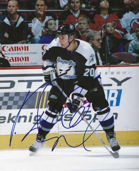 Autographed VINNY PROSPAL 8X10 Tampa Bay Lightning photo