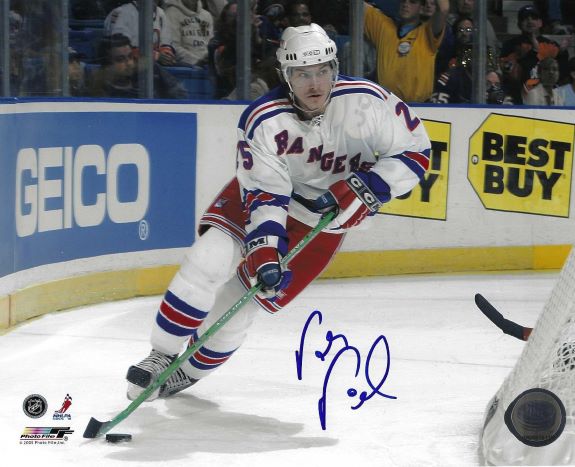 Autographed PETR PRUCHA 8X10 New York Rangers Photo