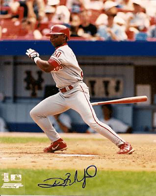 AUTOGRAPHED  photo DESI RELAFORD  Phillies