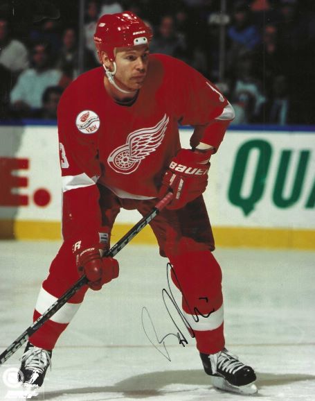 Autographed BOB ROUSE 8x10 Detroit Red Wings Photo