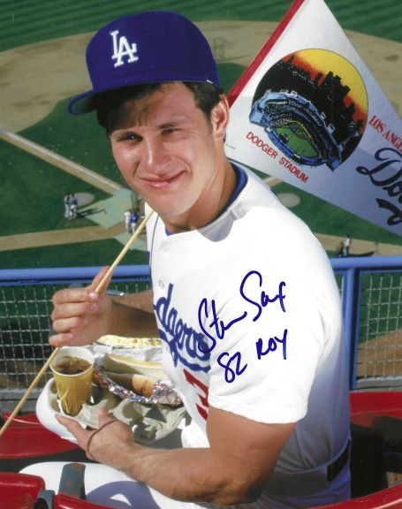 AUTOGRAPHED STEVE SAX "82 ROY" 8X10 Los Angeles Dodgers Photo
