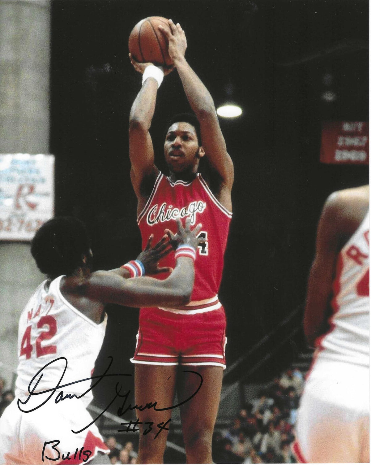 Autographed DAVID GREENWOOD 8x10 Chicago Bulls Photo