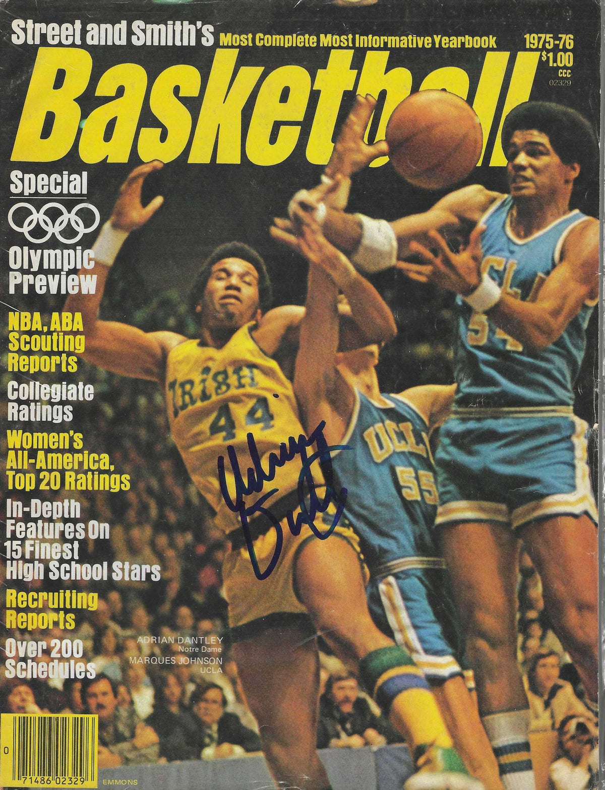 Autographed ADRIAN DANTLEY Notre Dame Fighting Irish Street & Smith's 1975-76 Yearbook
