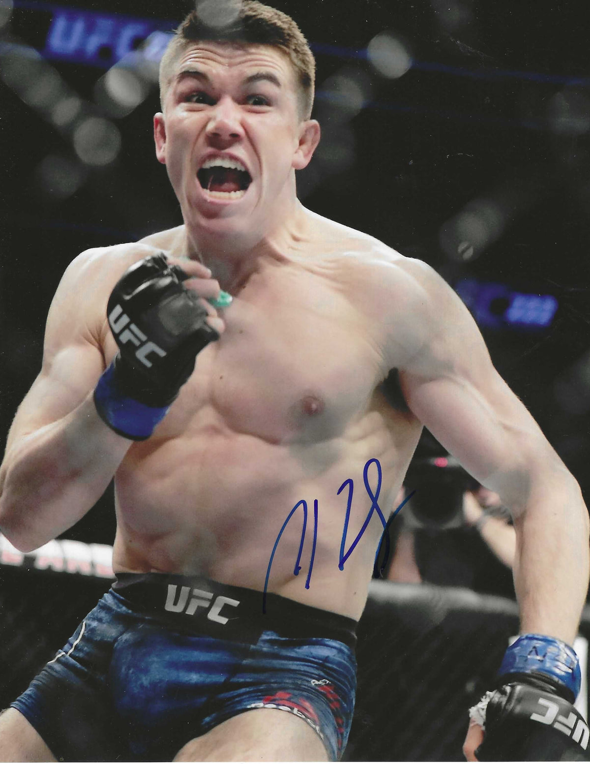 Autographed ALEX HERNANDEZ UFC MMA 8x10