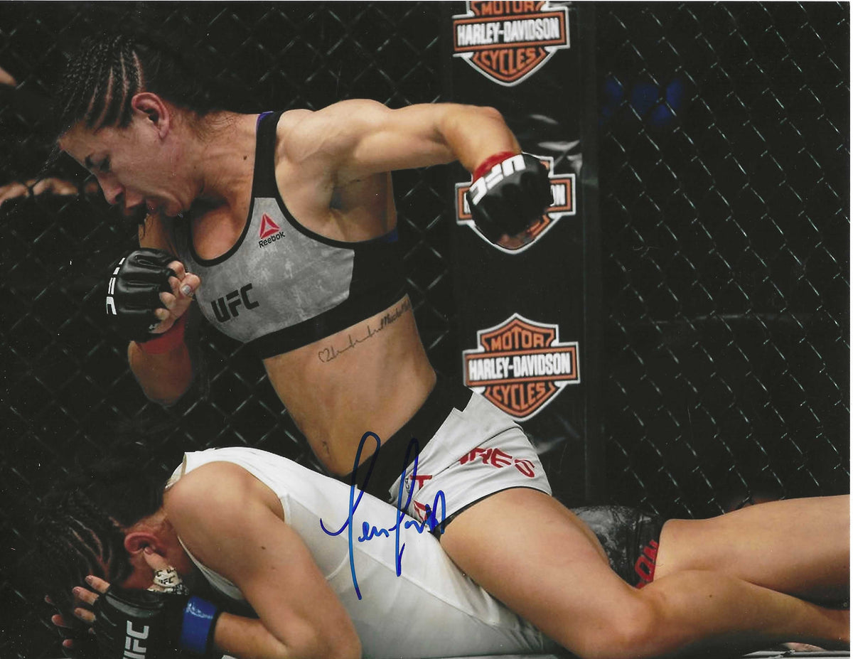 Autographed TECIA TORRES MONCAIO PENNINGTON UFC MMA 8x10 photo with COA