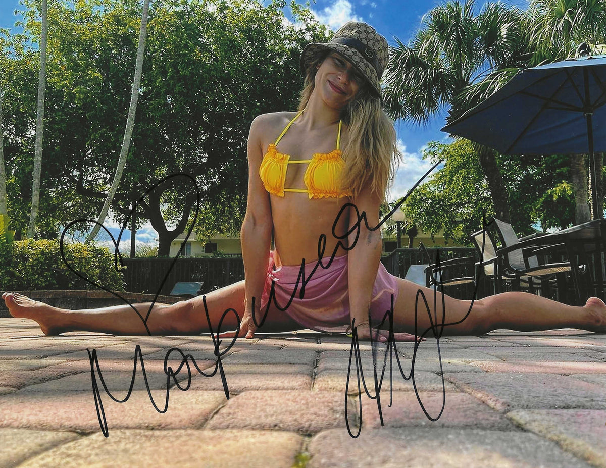 Autographed MARYNA MOROZ UFC MMA TKO 8x10 Photo