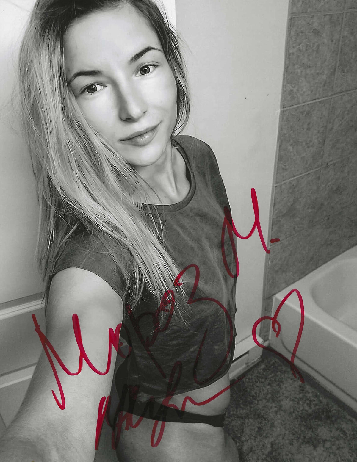 Autographed MARYNA MOROZ UFC MMA TKO 8x10 Photo