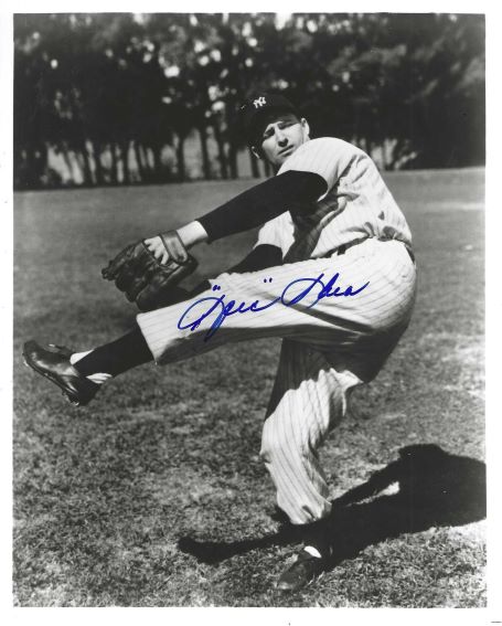 AUTOGRAPHED SPEC SHEA 8X10 NEW YORK YANKEES photo