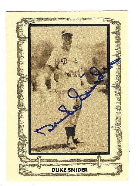 Autographed  DUKE SNIDER Brooklyn Dodgers 1980 Cramer Card