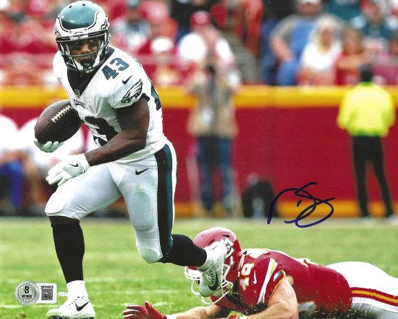 Autographed DARREN SPROLES 8X10 Philadelphia Eagles Photo Beckett