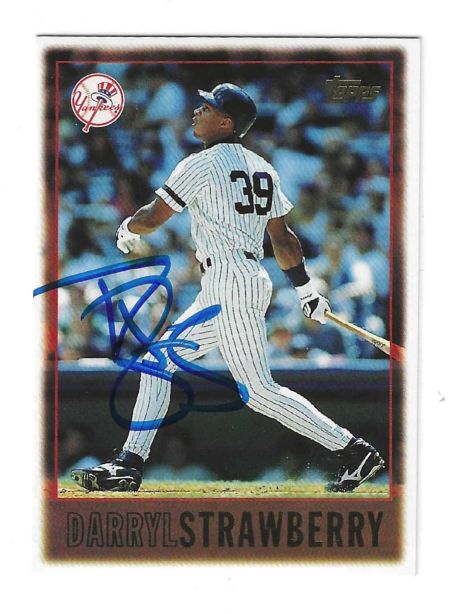Autographed 1997 Topps DARRYL STRAWBERRY New York Yankees card #282