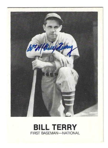 Autographed  BILL TERRY New York Giants 1983 TCMA Renato Galasso Card