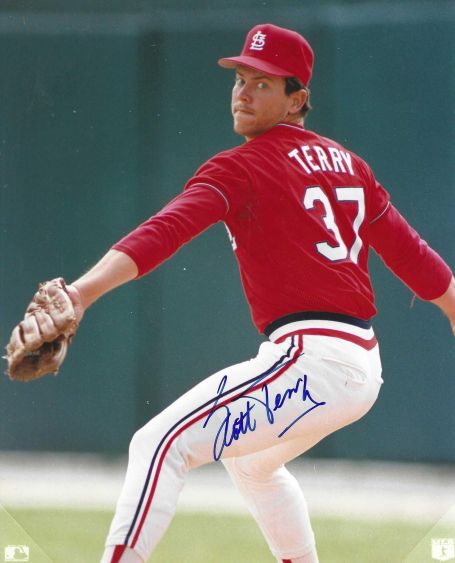 AUTOGRAPHED SCOTT TERRY 8X10 St. Louis Cardinals photo