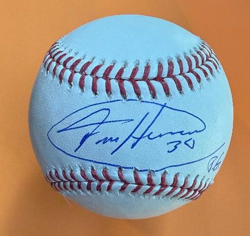 Autographed FELIX HERNANDEZ Official Rawlings Major League Baseball Beckett Witnessed