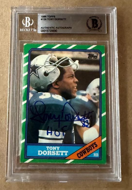 Autographed TONY DORSETT Dallas Cowboys 1986 Topps Card #126 Beckett Slabbed