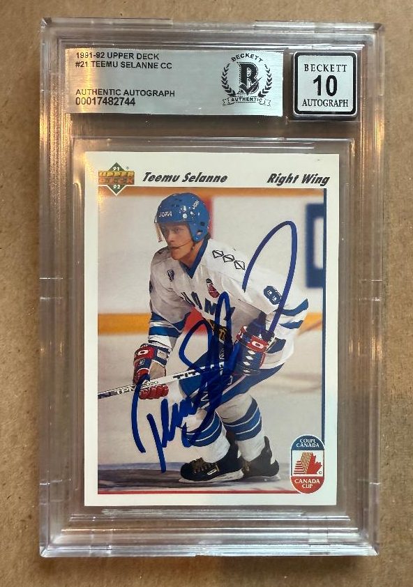 Autographed TEEMU SELANNE Canada Cup 1991-92 Upper Deck Card #21 BAS Beckett Slabbed Grade 10