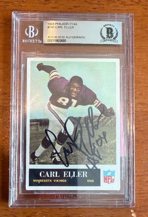 Autographed Carl Eller Vikings 1965 Topps Rookie Card #105 BAS Beckett Slabbed