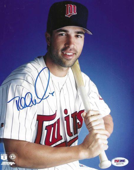 AUTOGRAPHED TODD WALKER 8X10 Minnesota Twins Photo PSA/DNA