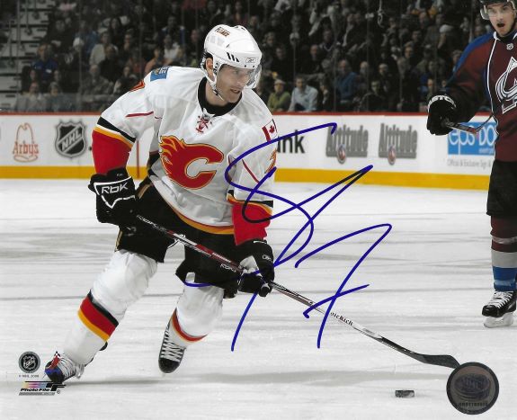 Autographed STEPHANE YELLE 8X10 Calgary Flames Photo